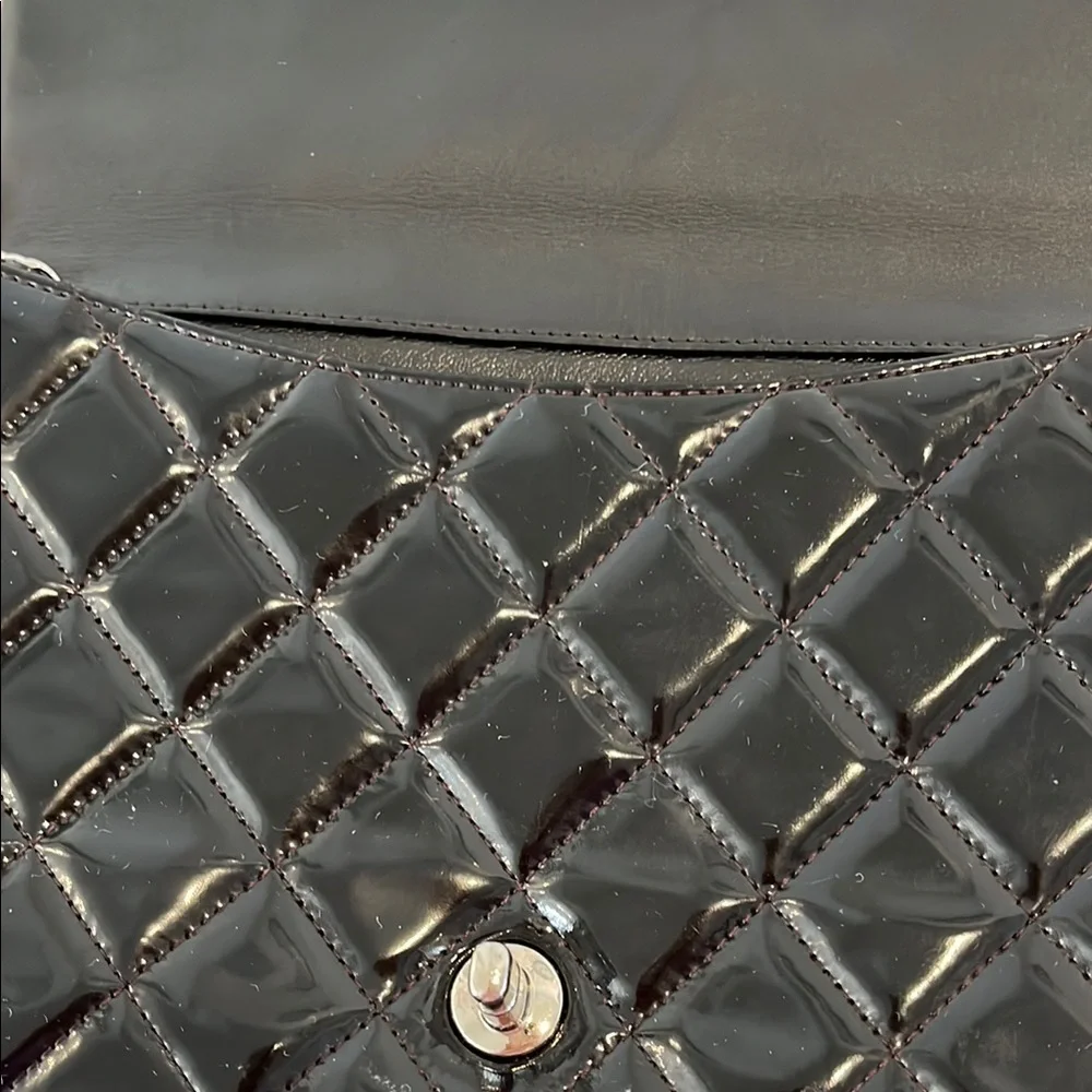 CHANEL Black Quilted Leather Shoulder Bag